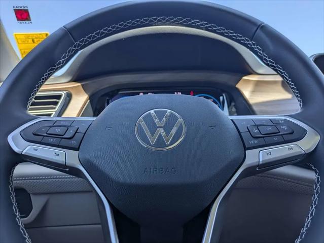 2026 Volkswagen Atlas SE with Technology