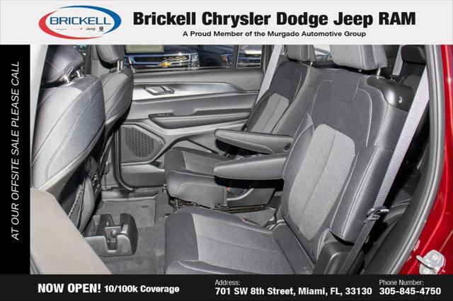 2025 Jeep Grand Cherokee L Laredo 4x2