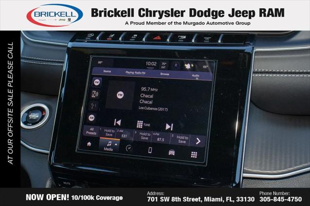 2025 Jeep Grand Cherokee L Laredo 4x2