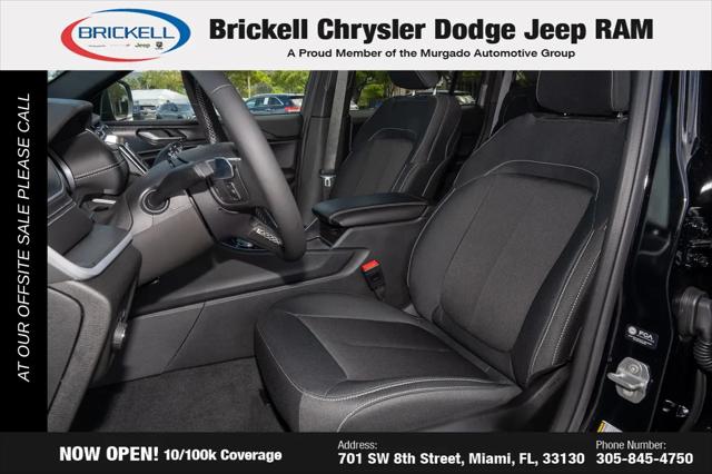 2025 Jeep Grand Cherokee Laredo 4x4
