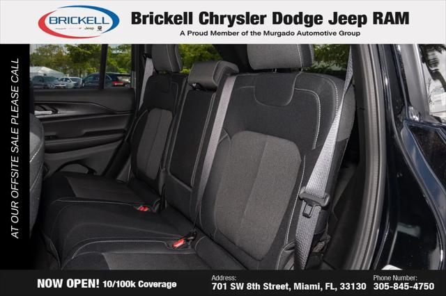 2025 Jeep Grand Cherokee Laredo 4x4