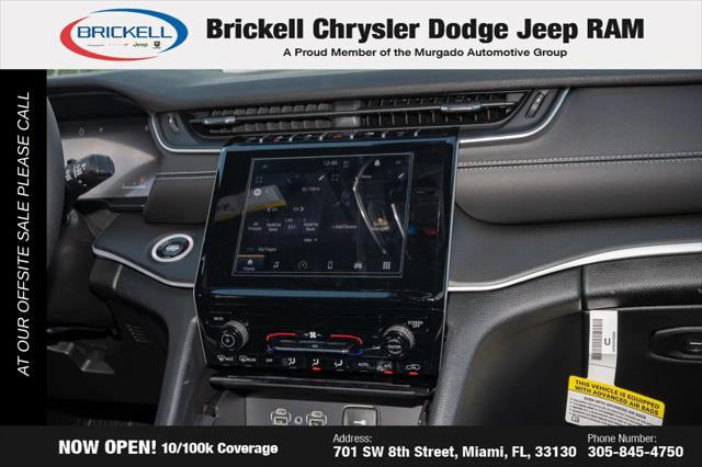 2025 Jeep Grand Cherokee Laredo 4x4