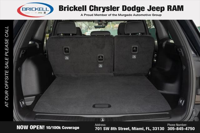 2025 Jeep Grand Cherokee Laredo 4x4