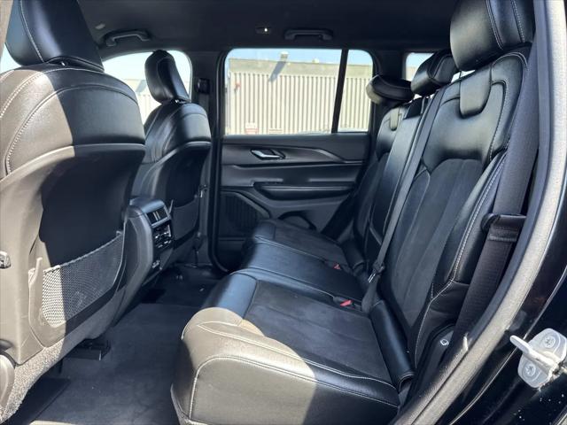 2023 Jeep Grand Cherokee Altitude 4x4