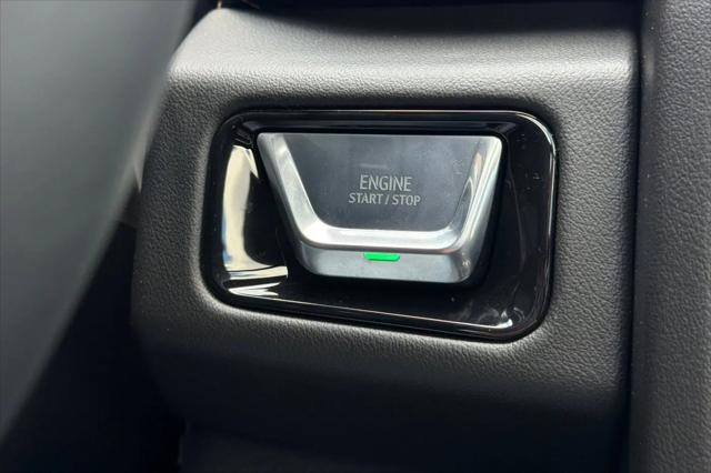 2026 GMC Yukon XL 4WD AT4