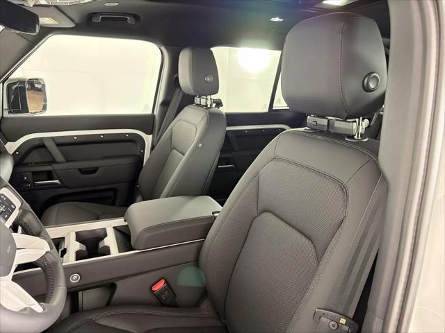 2026 Land Rover Defender P400 X-Dynamic SE