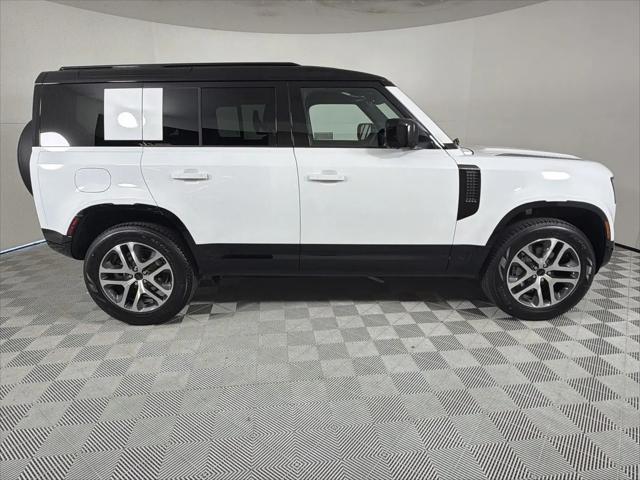 2026 Land Rover Defender P400 X-Dynamic SE