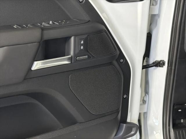 2026 Land Rover Defender P400 X-Dynamic SE