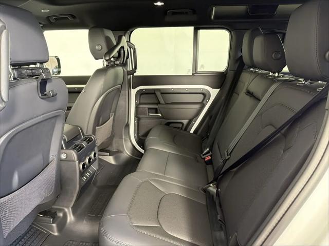 2026 Land Rover Defender P400 X-Dynamic SE