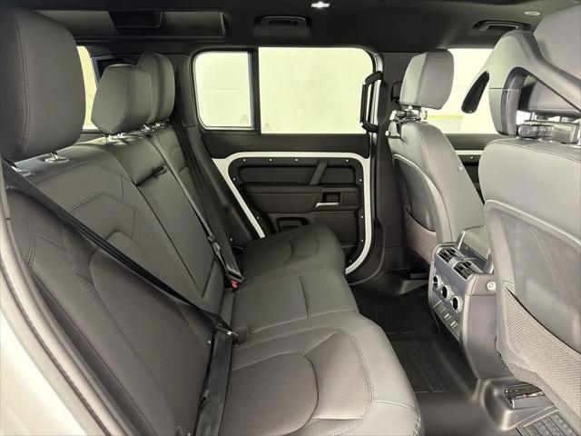 2026 Land Rover Defender P400 X-Dynamic SE