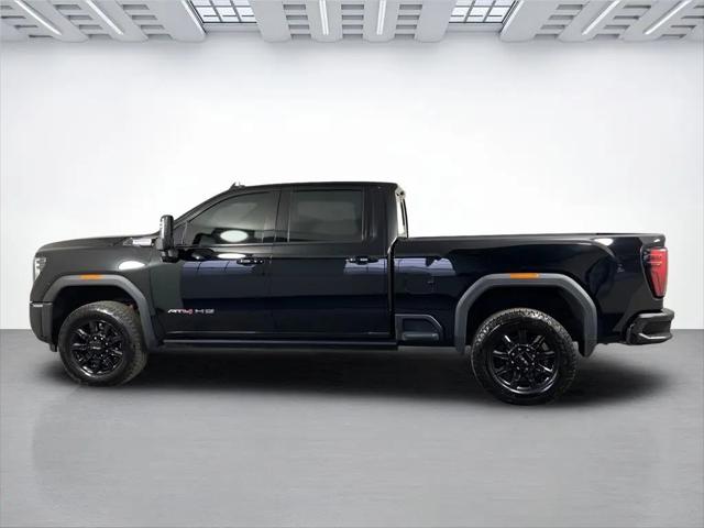 2024 GMC Sierra 2500HD 4WD Crew Cab Standard Bed AT4