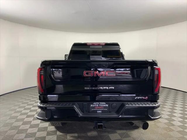 2024 GMC Sierra 2500HD 4WD Crew Cab Standard Bed AT4