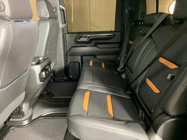 2024 GMC Sierra 2500HD 4WD Crew Cab Standard Bed AT4