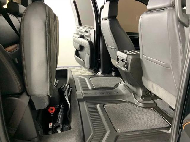 2024 GMC Sierra 2500HD 4WD Crew Cab Standard Bed AT4