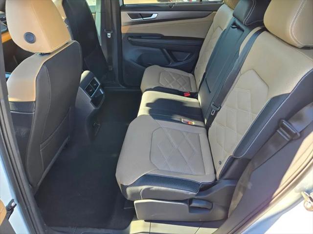 2026 Volkswagen Atlas Cross Sport SE with Technology