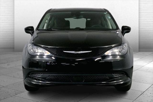 2024 Chrysler Voyager LX