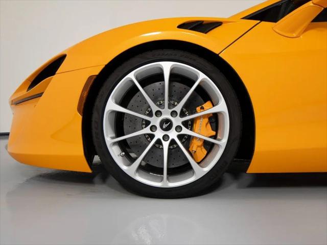 2023 McLaren Artura TechLux