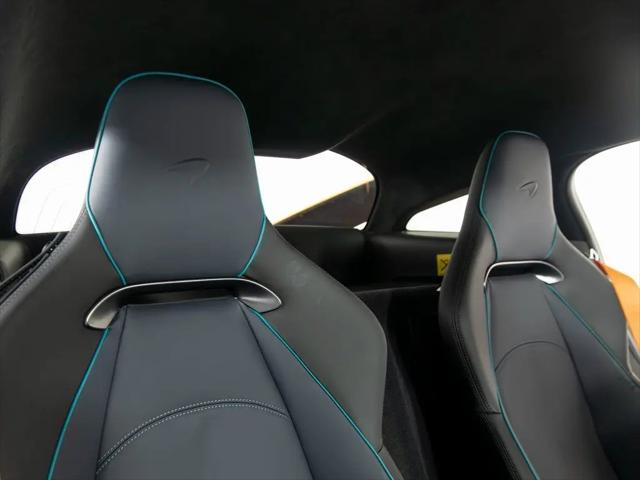 2023 McLaren Artura TechLux