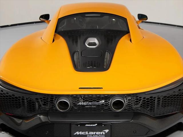 2023 McLaren Artura TechLux
