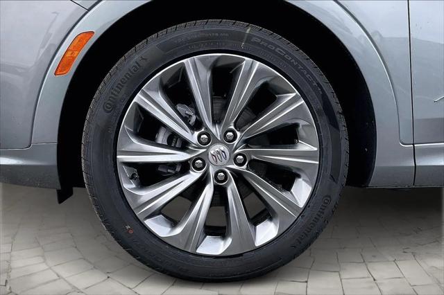 2026 Buick NV Avenir FWD