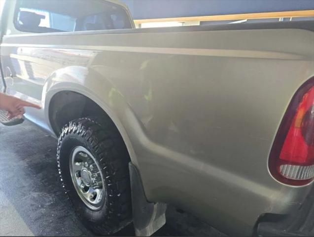 2004 Ford F-350 XL