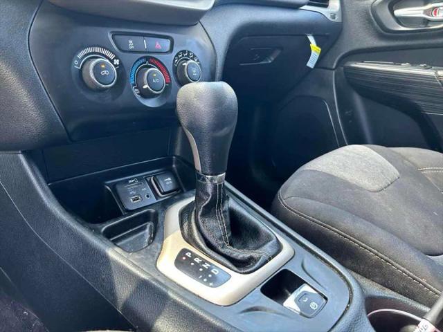 2016 Jeep Cherokee Sport