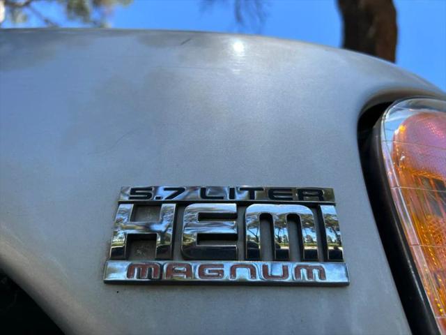 2004 Dodge Ram 3500 SLT/Laramie