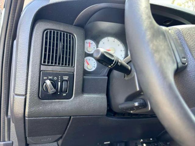 2004 Dodge Ram 3500 SLT/Laramie