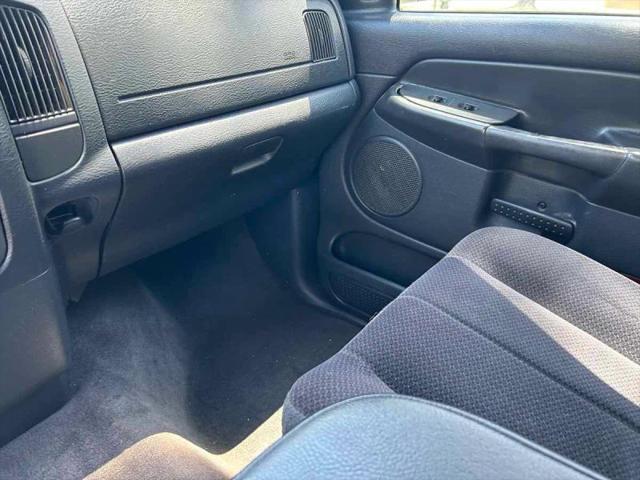 2004 Dodge Ram 3500 SLT/Laramie