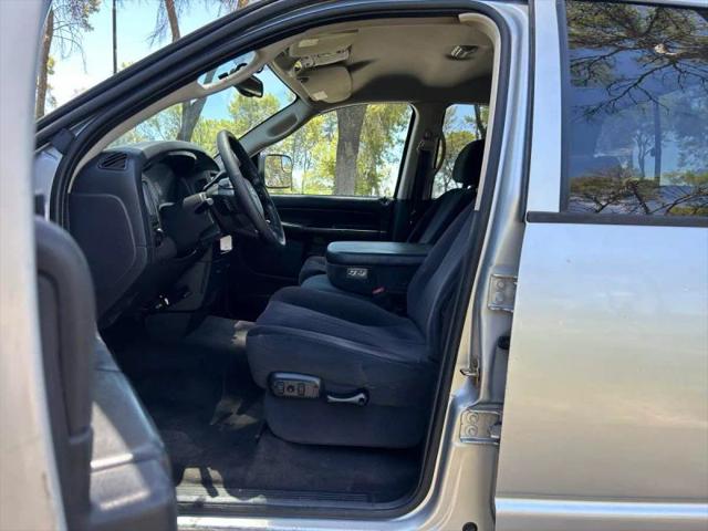 2004 Dodge Ram 3500 SLT/Laramie