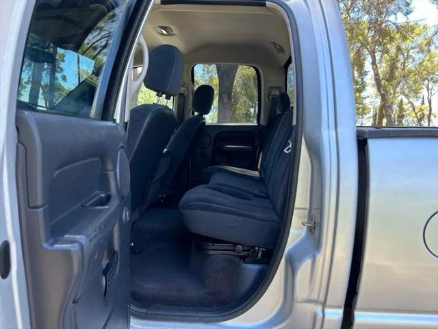 2004 Dodge Ram 3500 SLT/Laramie