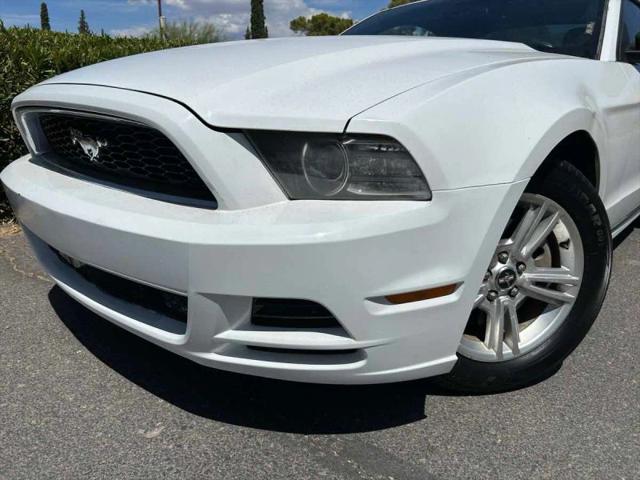 2014 Ford Mustang V6