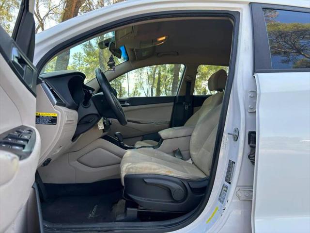 2016 Hyundai Tucson SE