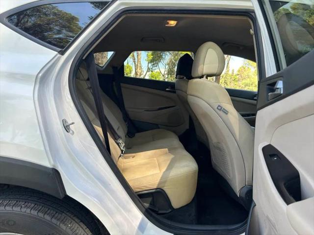 2016 Hyundai Tucson SE