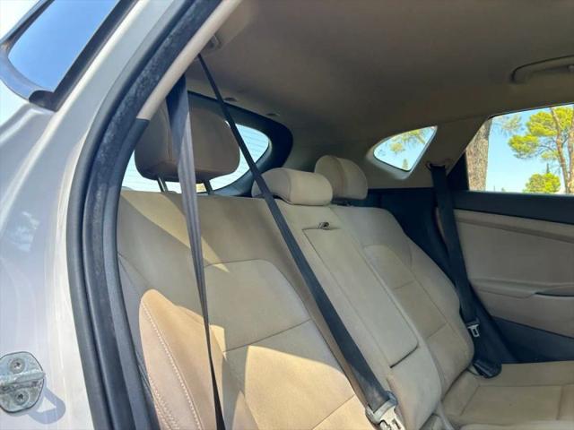 2016 Hyundai Tucson SE