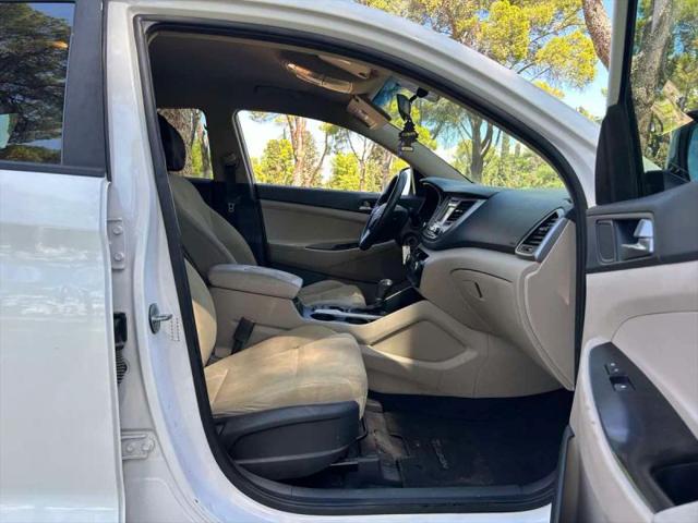 2016 Hyundai Tucson SE