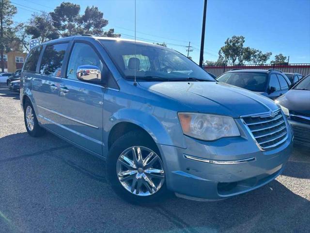 2010 Chrysler Town & Country Limited