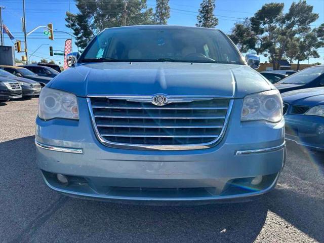 2010 Chrysler Town & Country Limited