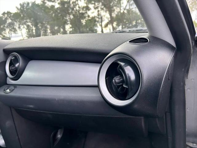 2010 MINI Cooper Cooper