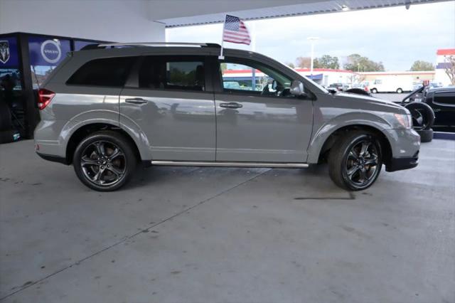 2020 Dodge Journey Crossroad