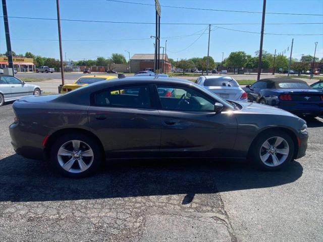 2017 Dodge Charger SXT RWD