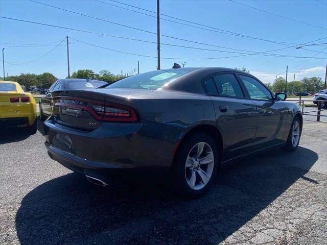 2017 Dodge Charger SXT RWD