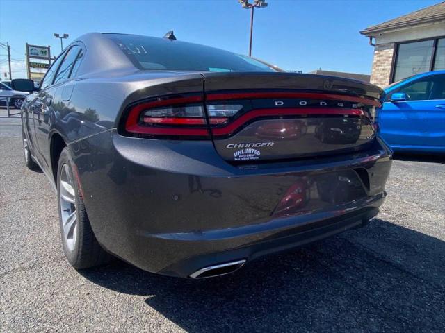 2017 Dodge Charger SXT RWD
