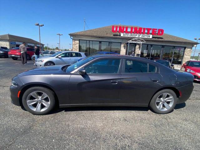 2017 Dodge Charger SXT RWD