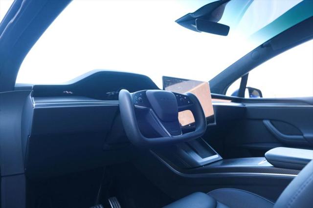 2023 Tesla Model X Plaid Tri Motor All-Wheel Drive