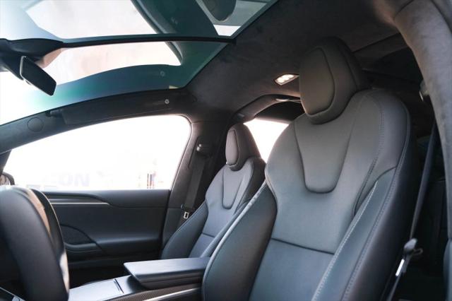 2023 Tesla Model X Plaid Tri Motor All-Wheel Drive