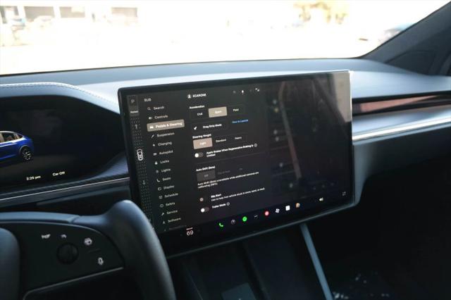 2023 Tesla Model X Plaid Tri Motor All-Wheel Drive