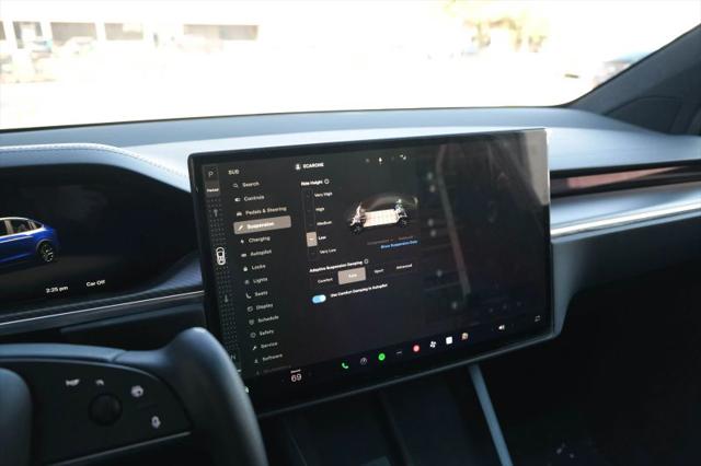 2023 Tesla Model X Plaid Tri Motor All-Wheel Drive