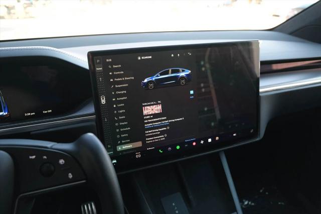 2023 Tesla Model X Plaid Tri Motor All-Wheel Drive