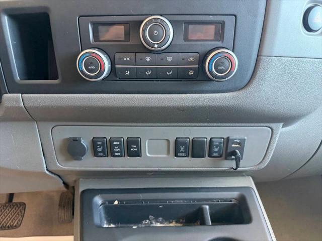 2019 Nissan 3500 SL V8